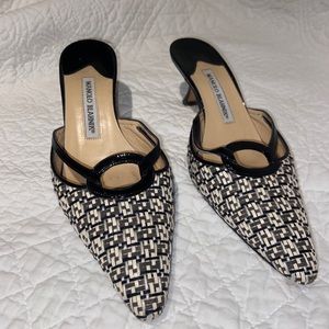 Vintage Manolo Blahnik kitten heels